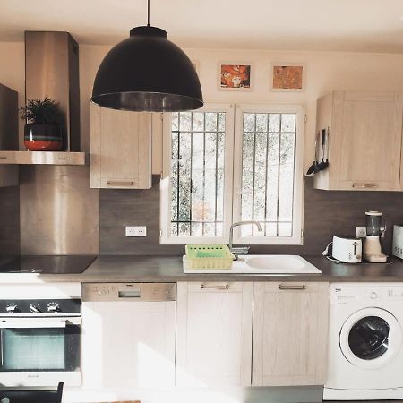 Bas De Villa. Cote D'Azur, A 20 Kms De Nice Contes  Exteriör bild